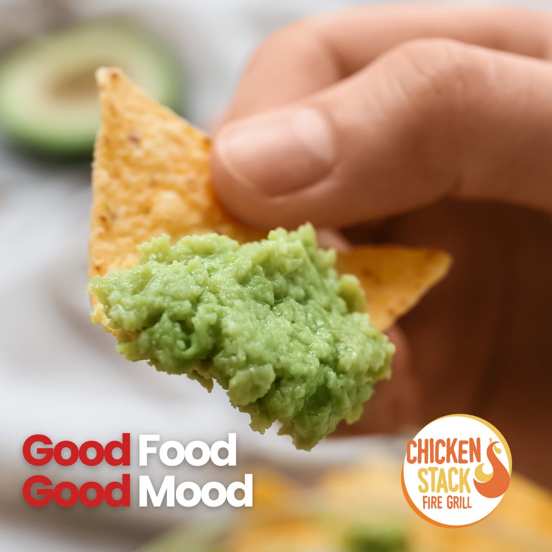 Indulge in nacho perfection and let the good mood roll! 🧀🥑 Our nachos with guac are a flavor party that's sure to brighten your day. Order today! 🌮😋 #GoodFoodGoodMood #NachoLove #Nacholovers #guacamole #guac #HealthyHappensHere