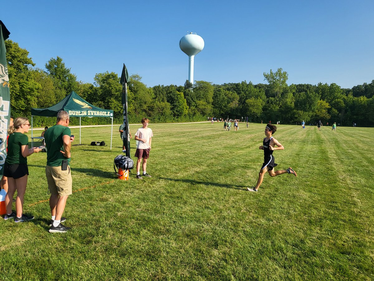 Eversole Run Boys Cross Country 
(W)
Golden Eagles  17
Dublin Sells    45
Mattieu Ricchiuti leads the pack with a 12:03
Great run Eagles !!!