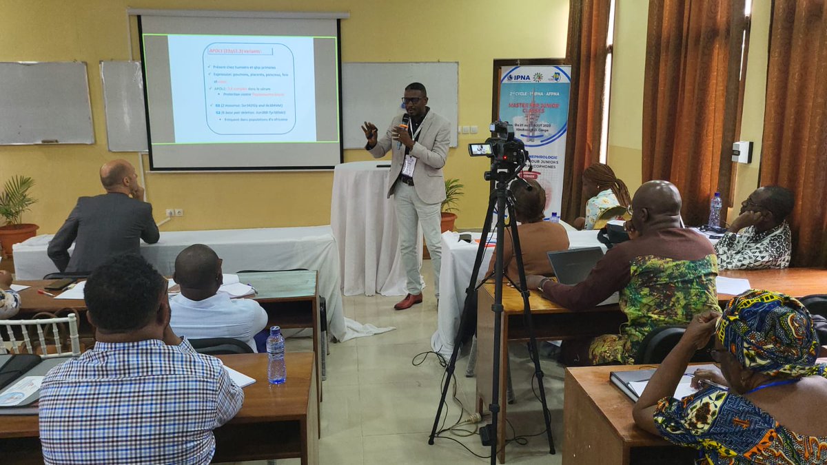 AgatheNkoy's tweet photo. Données sur les variants à risque de #APOL1 chez l'enfant en RD Congo. Brillante présentation @drmfutu 
#SOCONEPH2023
#CongrèsNéphrologie
#AFPNA

@CN23SOCONEPH @IPNA_PedNeph https://t.co/EUxmXps3fm