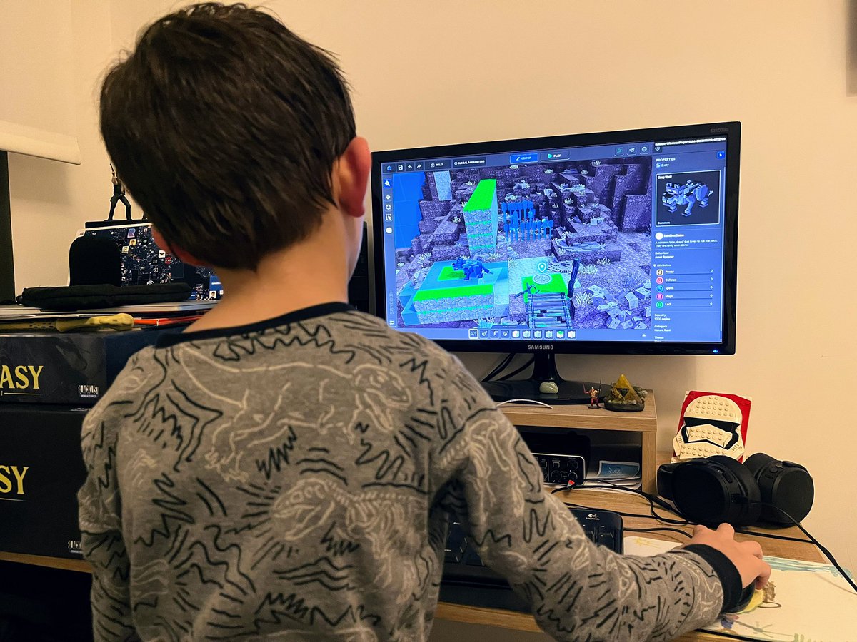 The builders of the future <a href="/TheSandboxGame/">The Sandbox</a> 

Duplicating an experience on Game Maker is probably the feature I wanted the most. My kid loves building on top of my experiences 🙂

Love what you do 
Teach what you do
Share what you do
#SANDfam