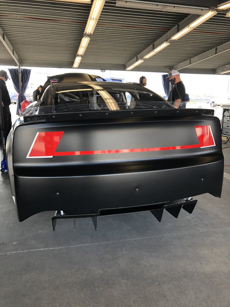 bt_stolenmojo's tweet photo. 2/x Mid August 2020, a second P3 NextGen prototype built by Action Express Racing appeared unannounced at a Daytona test. We tested the NASCAR version of the road course with the extra chicane - most laps. We now had a direct comparison to GTD and GTLM lap times. https://t.co/Jl2QOihYX4