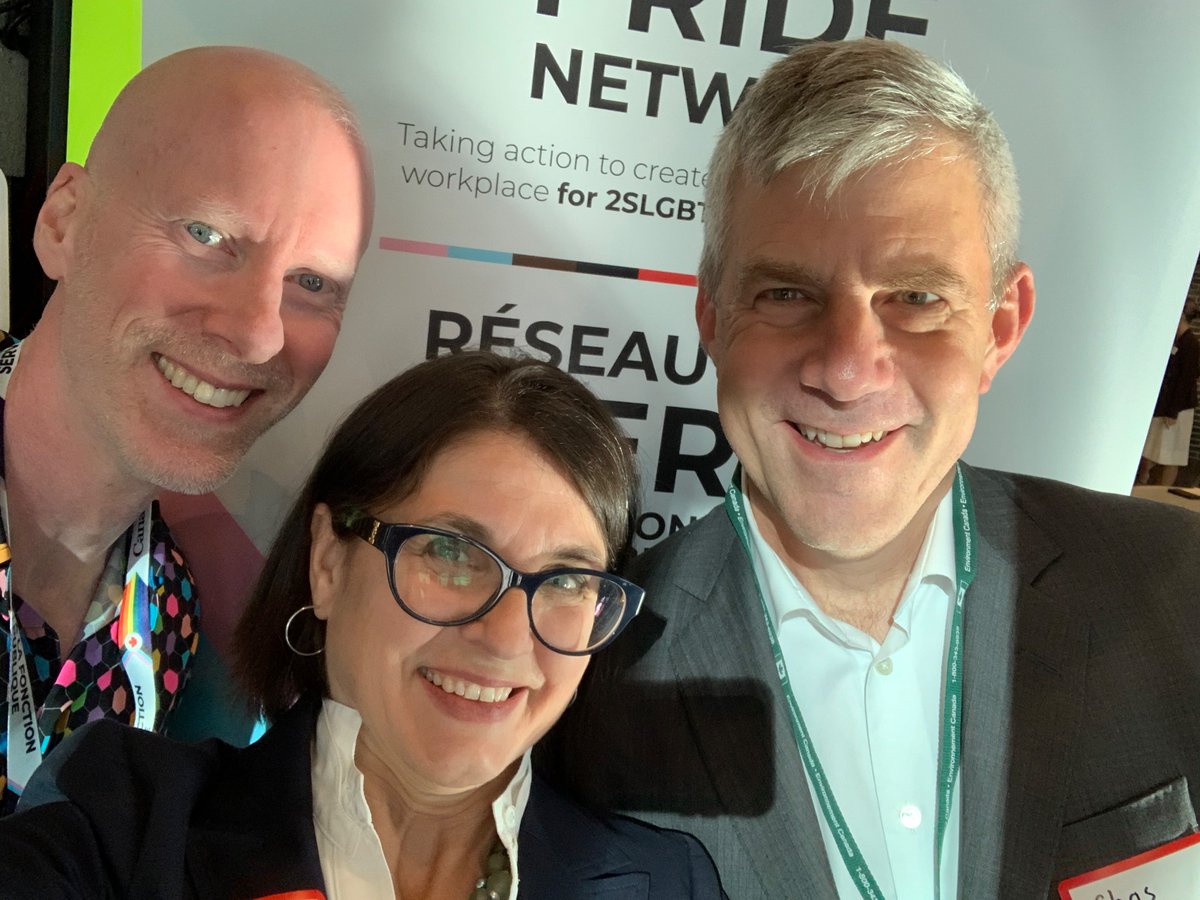 Look who I ran in to tonight! Good to see you, Jason Bett, champion <a href="/PSPrideNetwork/">Public Service Pride</a> and DM <a href="/ChrisWForbes/">Chris Forbes</a>