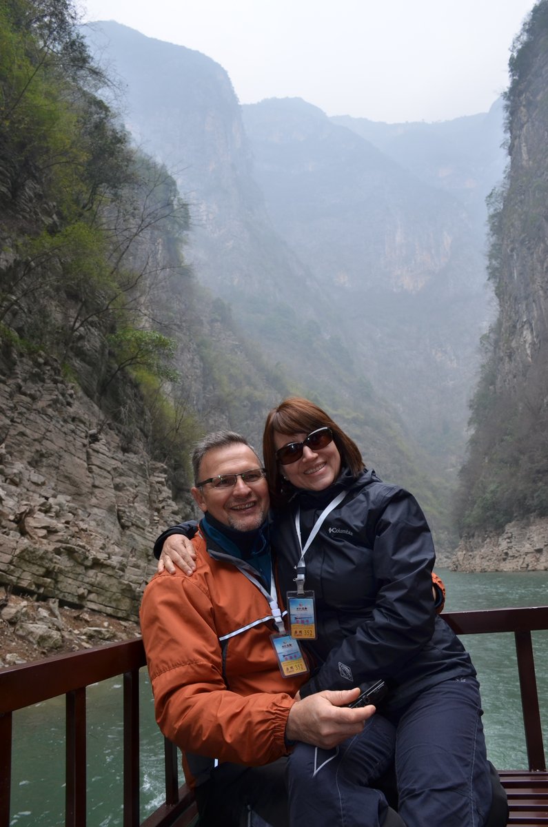 CenturyCruises's tweet photo. Today's a #HugYourSweetheartDay 😍
Tag your #sweethart! 🛳️ 🙌 🤩
#china #travel #cruise #yangtze #river #luxury #centurycruises https://t.co/FPwoMv5Onm