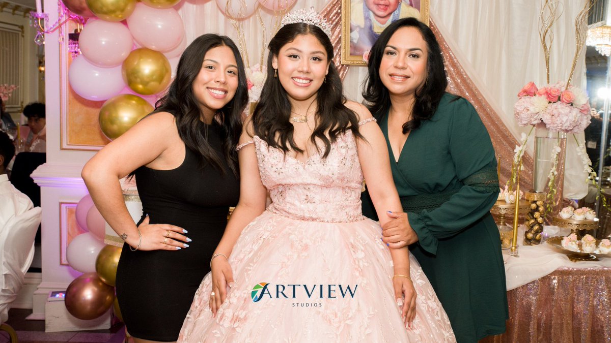 Artviewstudio_'s tweet photo. Don't just smile for the camera, smile to life, at Artview Studios we capture your best moments.
#artviewstudios #newyork #nuevayork #services #photographer #sweetsixteen #photography #video #videographer #events #nycity #quinceaños #misxv https://t.co/iuvIR45R5Q