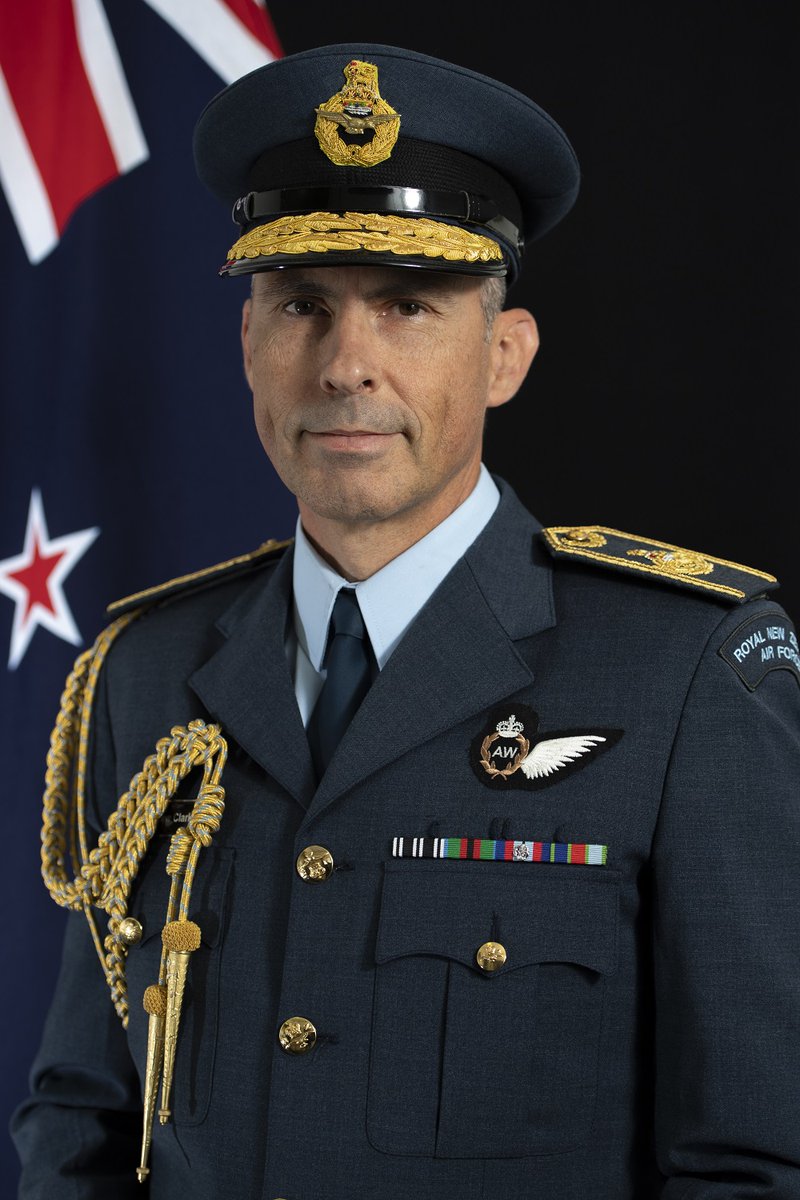 sweeneygov's tweet photo. New Commander @NZAirForce as Air Commodore Darryn Webb takes over from Air Vice-Marshal Andrew Clark. Webb will become AVM and take over service from 2 Oct until new chief is appointed in 2024. Clark moves on to Director-General Govt Comms Security Bureau (#GCSB) @NZDefenceForce https://t.co/inphdRBXZz