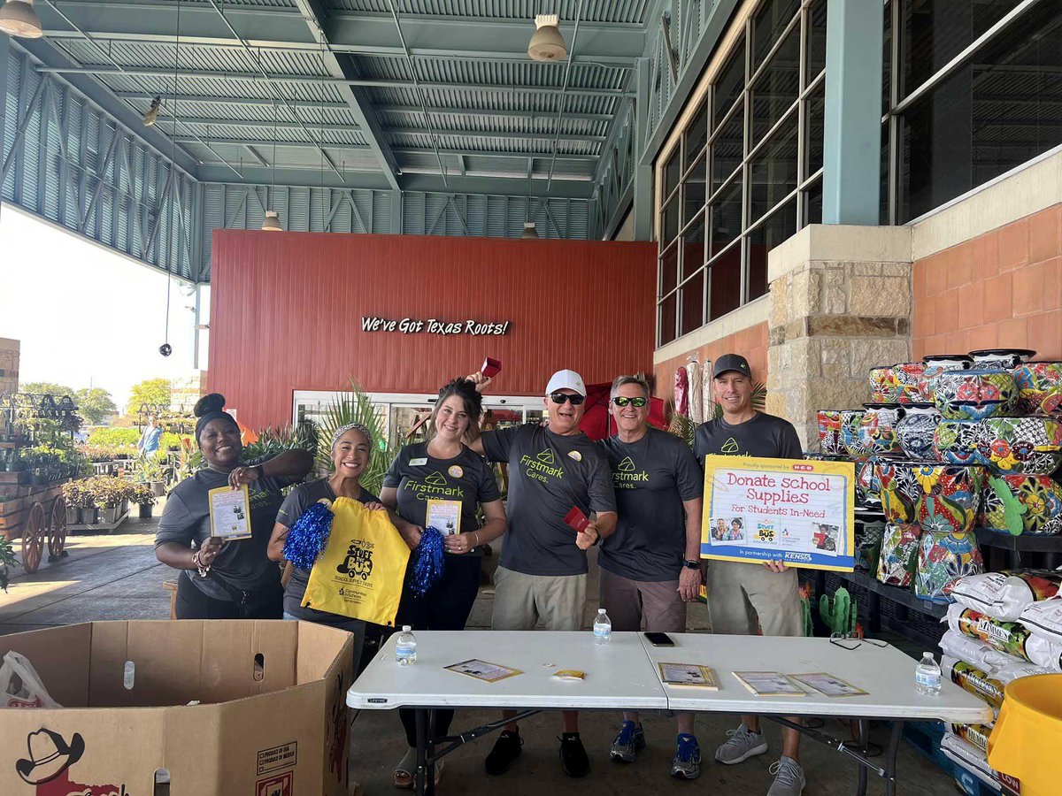 FirstmarkCU's tweet photo. Did you bump into #FirstmarkCU during your last @HEB trip? ๐ Over the weekend, we collected school supplies & donations for @CISSanAntonio's Stuff the Bus #SchoolSupplyDrive. ๐ Thank you to our community for coming together to help our students. ๐ #BacktoSchool #FirstmarkCares https://t.co/rPIb8AYabC