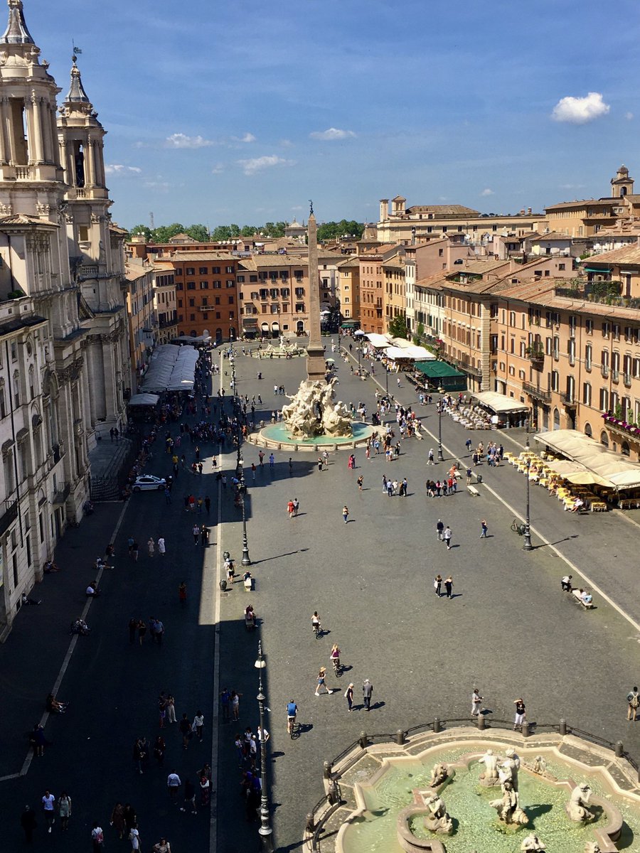 caputmundiHeidi's tweet photo. Uno dei motivi per cui adoro il Museo di Roma - Palazzo Braschi - è per la splendida vista di Piazza Navona…
#Roma 🤍
#Rome https://t.co/dDpRknlHcc