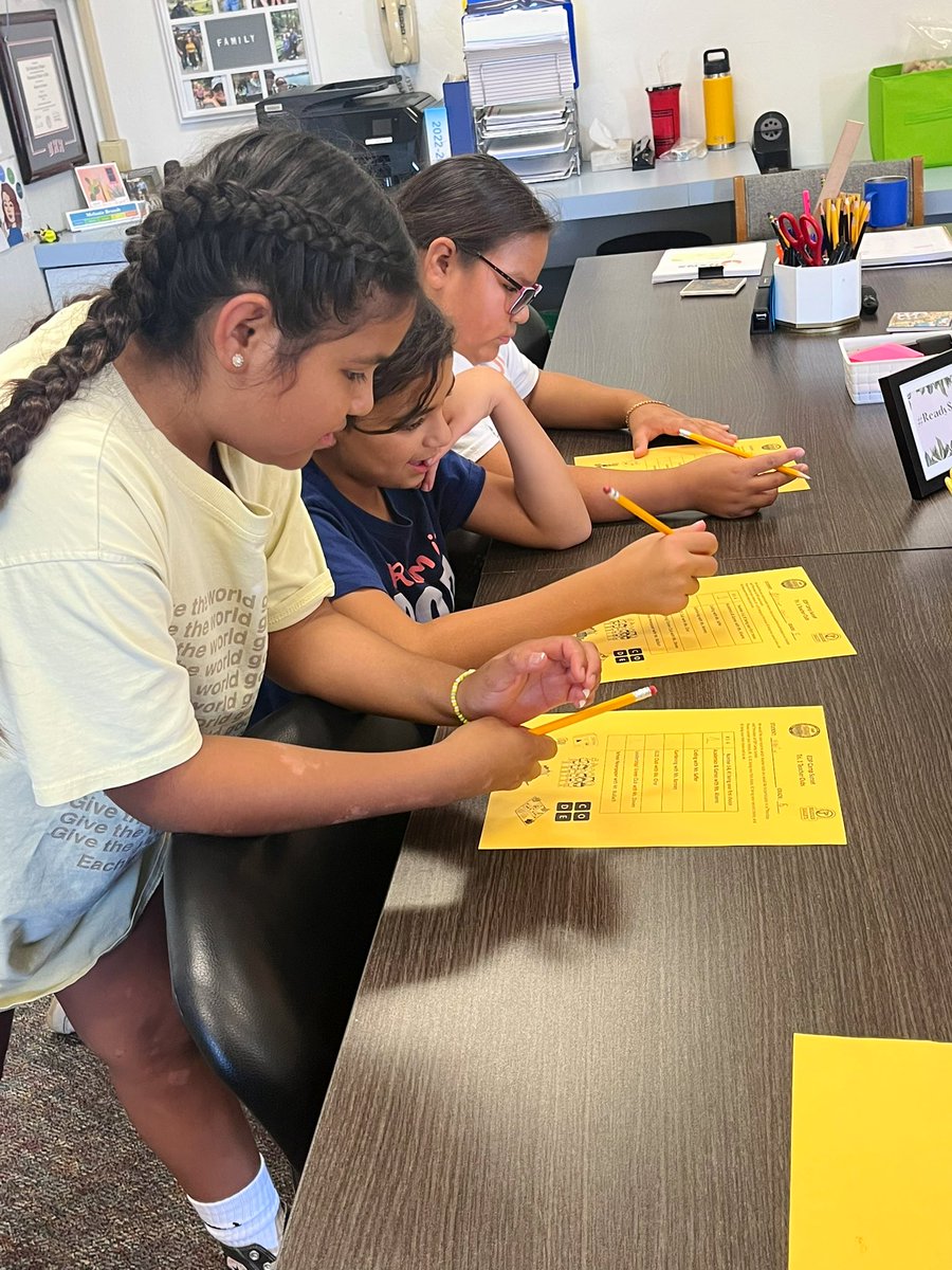 EDPCampMadison's tweet photo. Camp Sunset @Madison_Eaglets choosing their Teacher Clubs for tri. 1 we are so grateful to our teachers who provide engaging opportunities, sharing their passions and interests. #OurNestIsBest #VoiceAndChoice @MerryJanelle @CajonValleyUSD @CajonValleyEDP https://t.co/9hSjKqL1cU