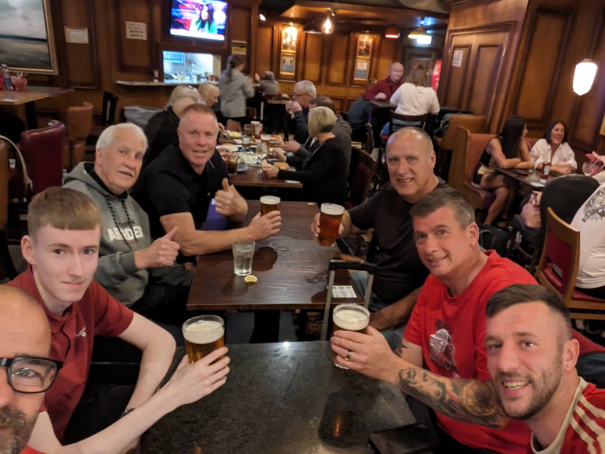 dtrance83's tweet photo. Gothenburg Bound, GASC on tour #donsmin @GlenrothesReds https://t.co/KWBDR4aByT