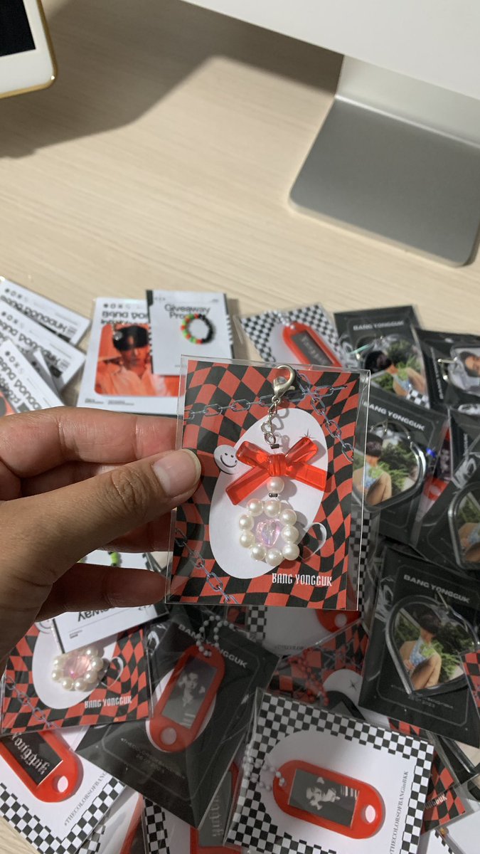 * giveaway ♡💒
รับทำของแจก รับงานเร่ง
𓈒 แหวนลูกปัด 8฿
𓈒 พวงกุญแจป้ายชื่อ 10฿
𓈒 พวงกุญแจรูป 10฿
𓈒 พวงกุญแจลูกปัด 15฿
𓈒 พวงกุญแจกรอบ 15฿
#รับทำของแจก #รับทำของแจกหน้าคอน
#รับทำgiveaway #ของปัจฉิม
#황민현 #HWANGMINHYUN #UNVEIL_IN_BKK
#SuperRush2023 #PiXXiE #BAMM #ATLAS #4EVE