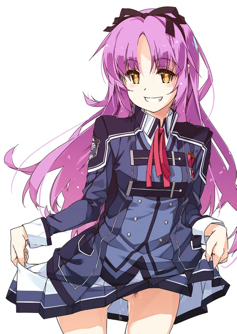 なんか真面目な絵からQFF(急にふぉろわさん増えた)ので。普段はなんとなくたくし上げたり中だけ服着てないしたりするへっぽこぴーですよろしくお願いします(=゜ω゜) 