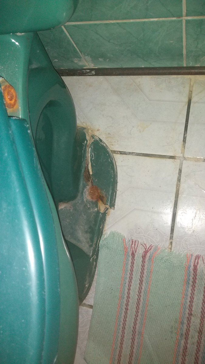 Avendano_SI's tweet photo. Cambio de WC, se aprovechó para recorrer el desagüe, a la medida correcta. #plomeria #coflex @CoflexInnova @CoflexEscucha https://t.co/5D06QcIn7U