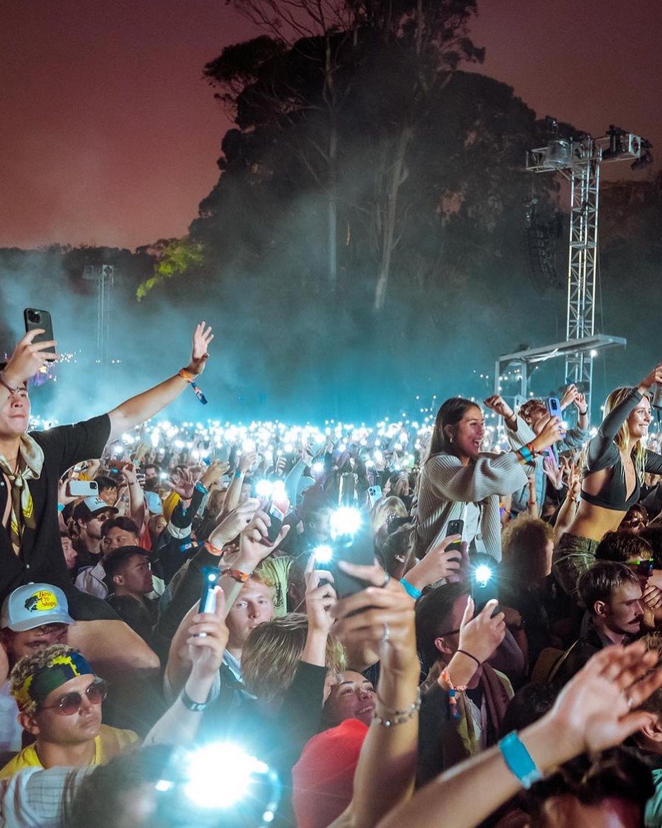 joinbeatmatch's tweet image. Music lovers were OUTSIDE last weekend for Outside Lands‼️ San Francisco, what’d you think?

Get the #Beatmatch app to discover and meet up at music festivals like this!

#outsidelands #sanfrancisco #sf #siliconvalley #music #musicfestival #festivalseason