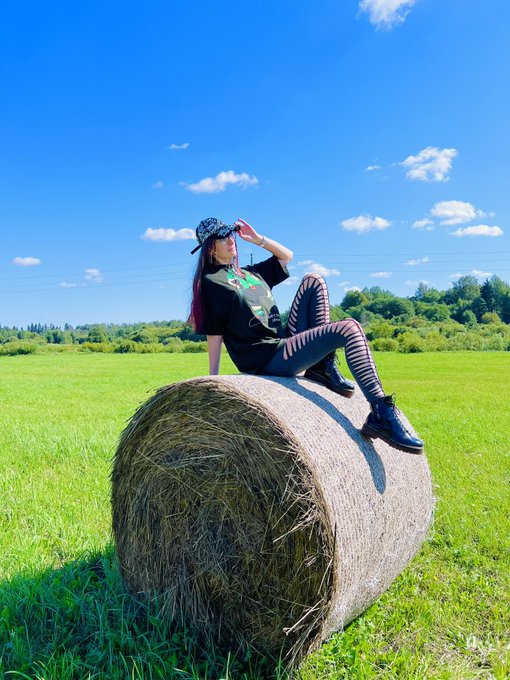 &ldquo;If you look at what you have in life, you'll always have more.&rdquo; 🍒 https://t.co/8h7M90K4RW<a href="/tag/onesummerday"class="tags"><span>#onesummerday</span></a>