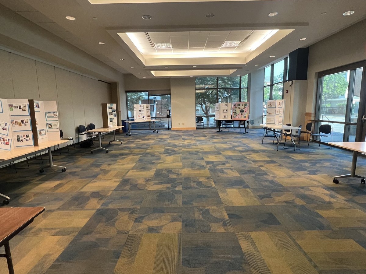 HCSFLEx's tweet photo. The FLEx team is ready for Open House!  Supply pick up, PTA membership , and meet the teacher ! We can’t wait to meet our families ! Thank you Ross Dress for Less for the $300 grant for school supplies for our students. https://t.co/f9NNxRus0d