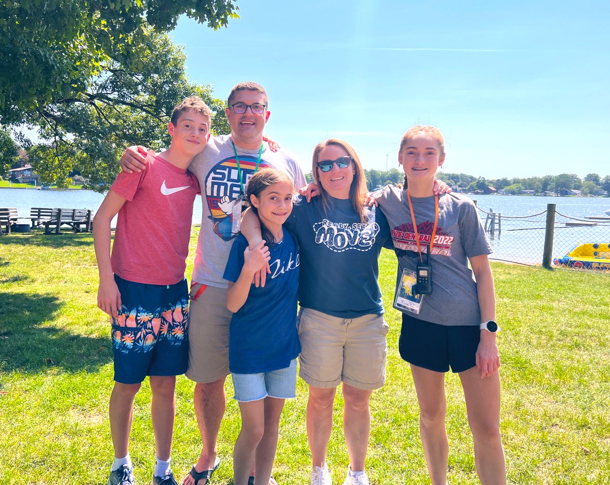JerryTheis's tweet photo. Happy 44th Birthday Rachael! 🥳 🎂 🎉 Thank you for being an incredible wife, mom, leader, and friend. https://t.co/zXXiFzley1