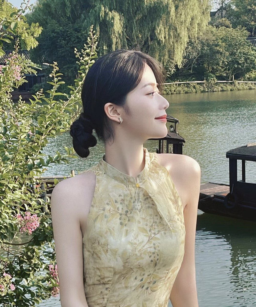 limingyu528's tweet photo. 美好的一天从早上开始，说一下你是喜欢日出还是日落。 https://t.co/vbD86qllkO
