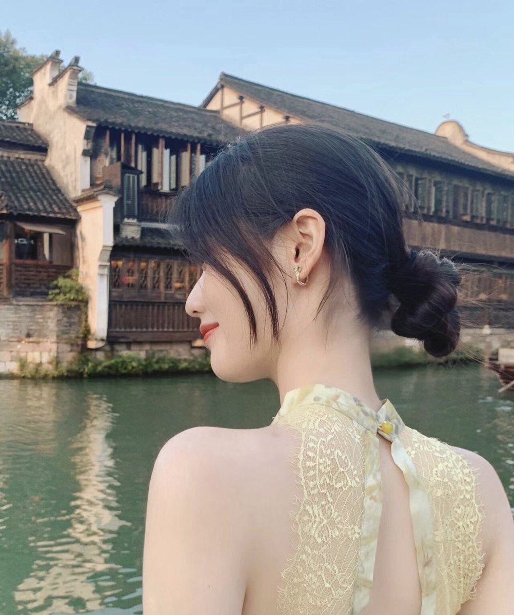 limingyu528's tweet photo. 美好的一天从早上开始，说一下你是喜欢日出还是日落。 https://t.co/vbD86qllkO