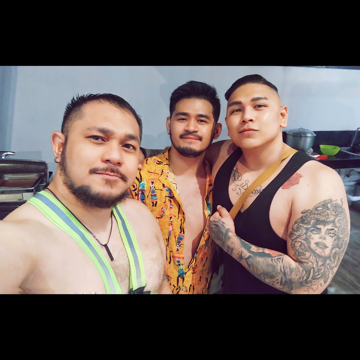 PinoyBearSide's tweet photo. Some of Twitter moots and friends were also present and had a great time with them.

@RaionKumaNeko
@AkoSiPabloCruz
@tjthelocalweeb
@stoutkiddo

#BDCCLoveNPride 
#NeverGoSolo https://t.co/WXZakR6iVa