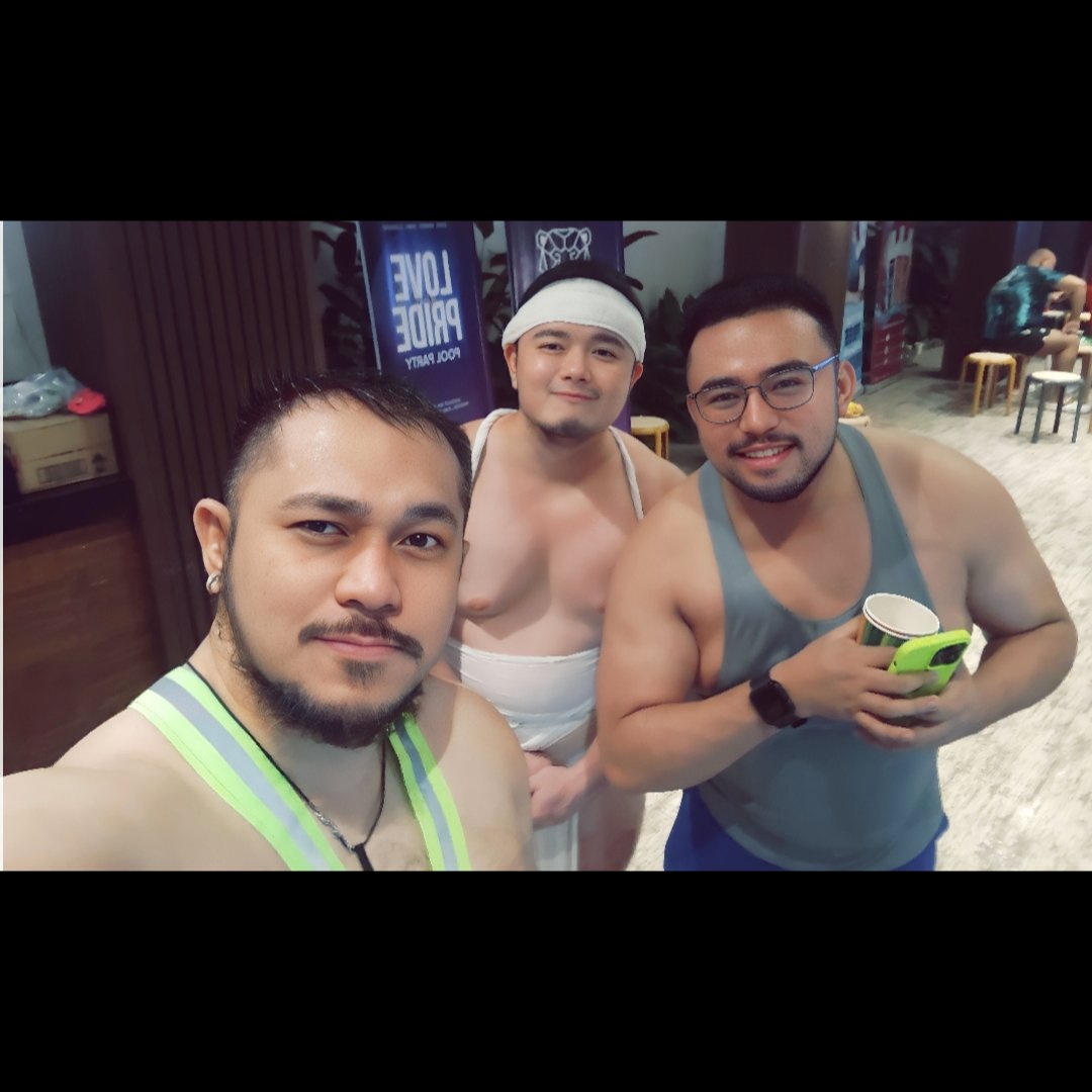 PinoyBearSide's tweet photo. Some of Twitter moots and friends were also present and had a great time with them.

@RaionKumaNeko
@AkoSiPabloCruz
@tjthelocalweeb
@stoutkiddo

#BDCCLoveNPride 
#NeverGoSolo https://t.co/WXZakR6iVa