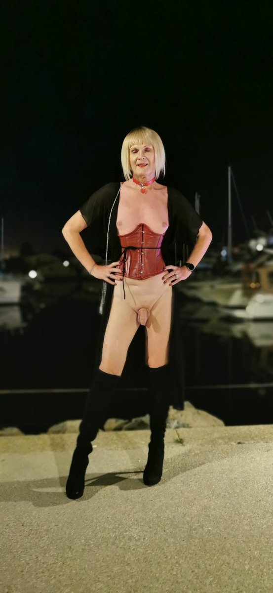 MoniqueStgt's tweet photo. Cap'Agde 23 ... neuer Abend.... 😜💋 https://t.co/FJVR4eET4p