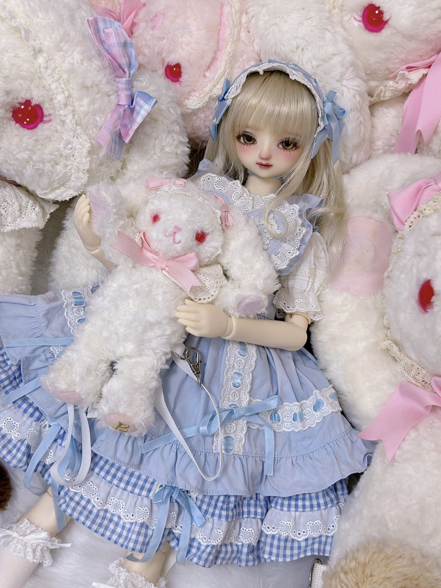 L_Dragon4869's tweet photo. 🥰🥰💙
#volks #Superdollfie #bjd #volksbjd  #doll #スーパードルフィー #SD #ボークス 
#球体関節人形   #娃娃 #ドール撮影 #ドール #人形 
  #Rose #SD_Rose #SD_ローゼ #Bianka #SD_Bianka #SD_ビアンカ https://t.co/CgkQjfmlSE