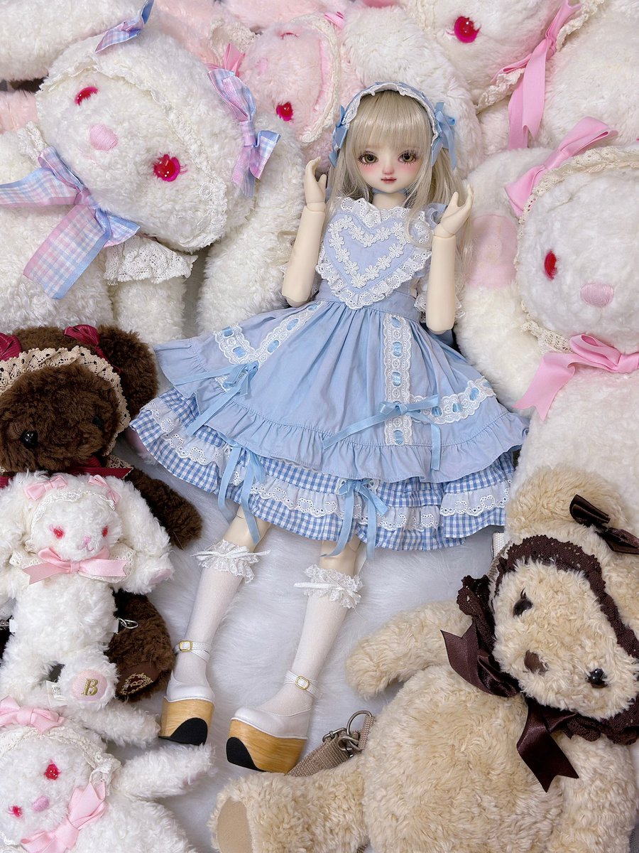 L_Dragon4869's tweet photo. 🥰🥰💙
#volks #Superdollfie #bjd #volksbjd  #doll #スーパードルフィー #SD #ボークス 
#球体関節人形   #娃娃 #ドール撮影 #ドール #人形 
  #Rose #SD_Rose #SD_ローゼ #Bianka #SD_Bianka #SD_ビアンカ https://t.co/CgkQjfmlSE