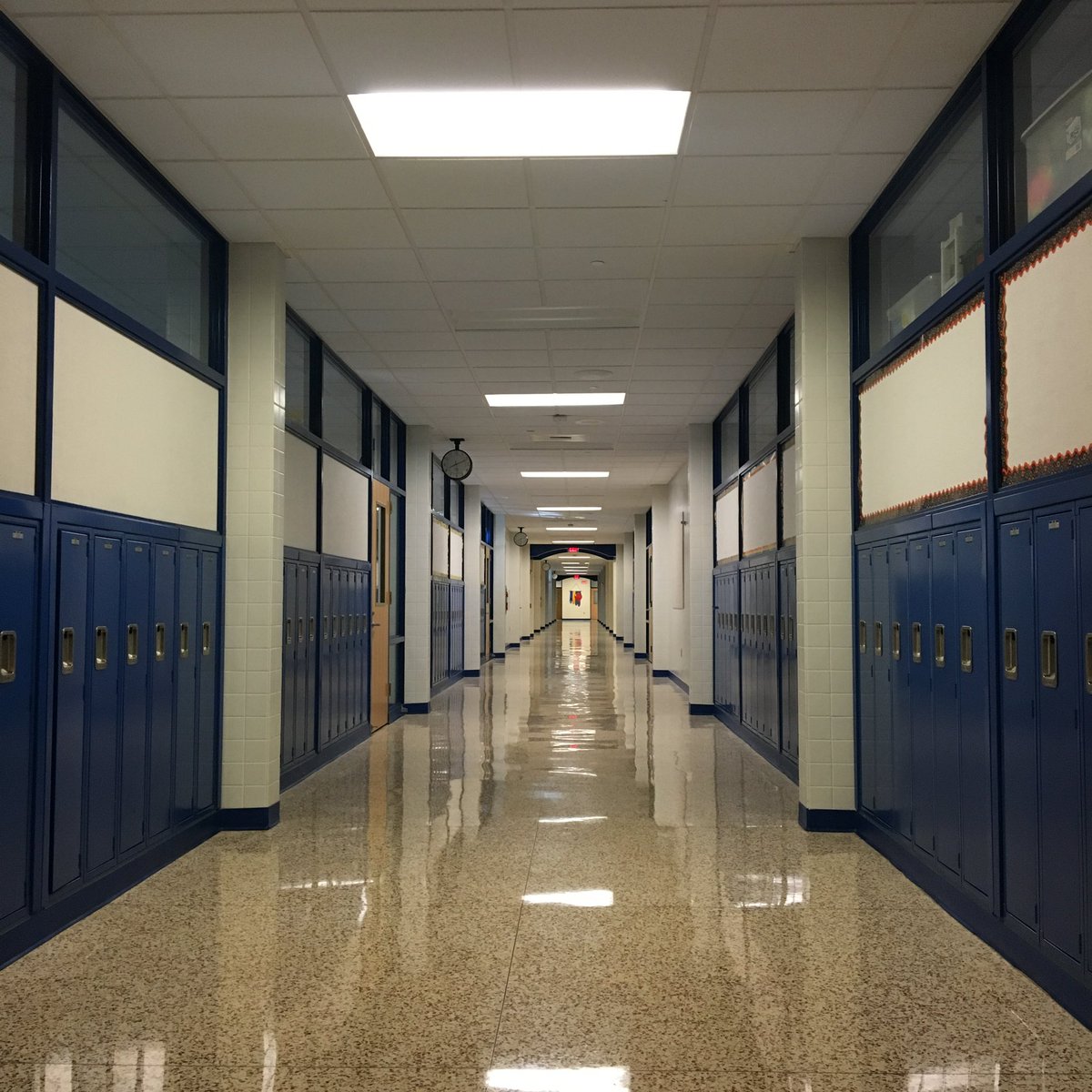 mtlsdhoover's tweet photo. Only 2 more days until these hallways are filled with our #HAWKSOME students and families!! Hope to see you at Thursday’s Meet &amp; Greet!! Doors open at 6:30PM! https://t.co/BOneQTPp4d