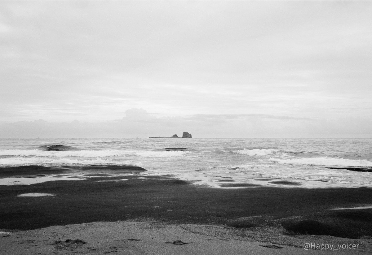 Happy_voicer's tweet photo. Black Earth and the Blue Sea

📷 Fujifilm GSW690III

🎞️ Ilford HP5 

#film #ilfordphoto #fridayfavourites #wpdonilford #filmphotography #ilford #HP5 #gsw690 https://t.co/9KnEoduurs