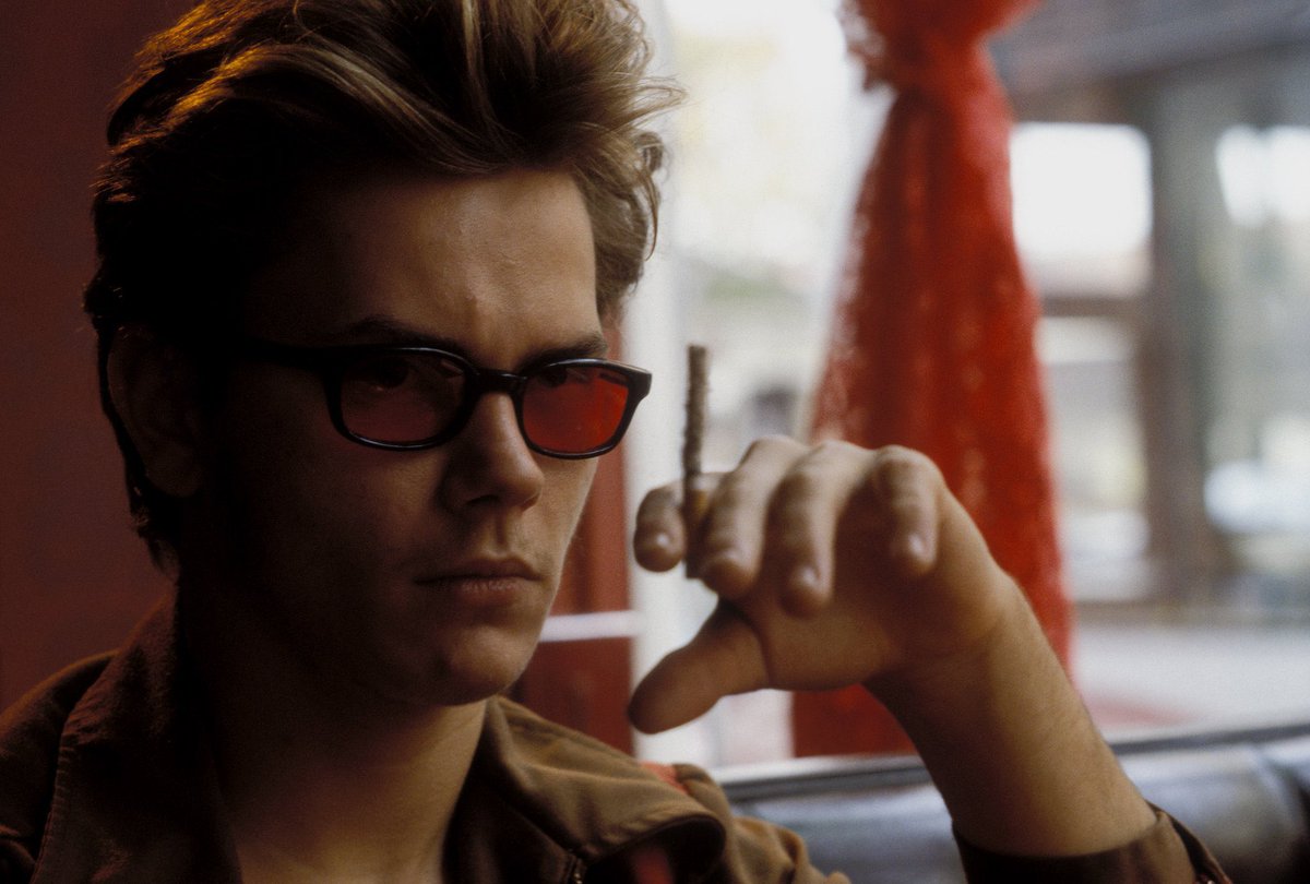 FilmUpdates's tweet photo. Happy birthday to the beloved River Phoenix, born on this day in 1970. https://t.co/nK7l7fOLpK