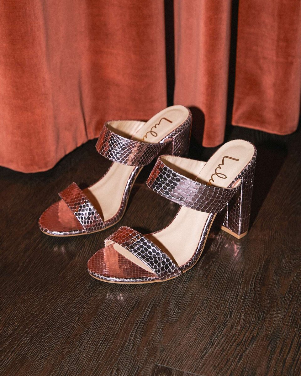 lulusdotcom's tweet image. highest priority: adding these bad boys to your cart 😉💅👠 shop now for homecoming at lulus.com ✨🪩 #lovelulus #homecoming #schooldance