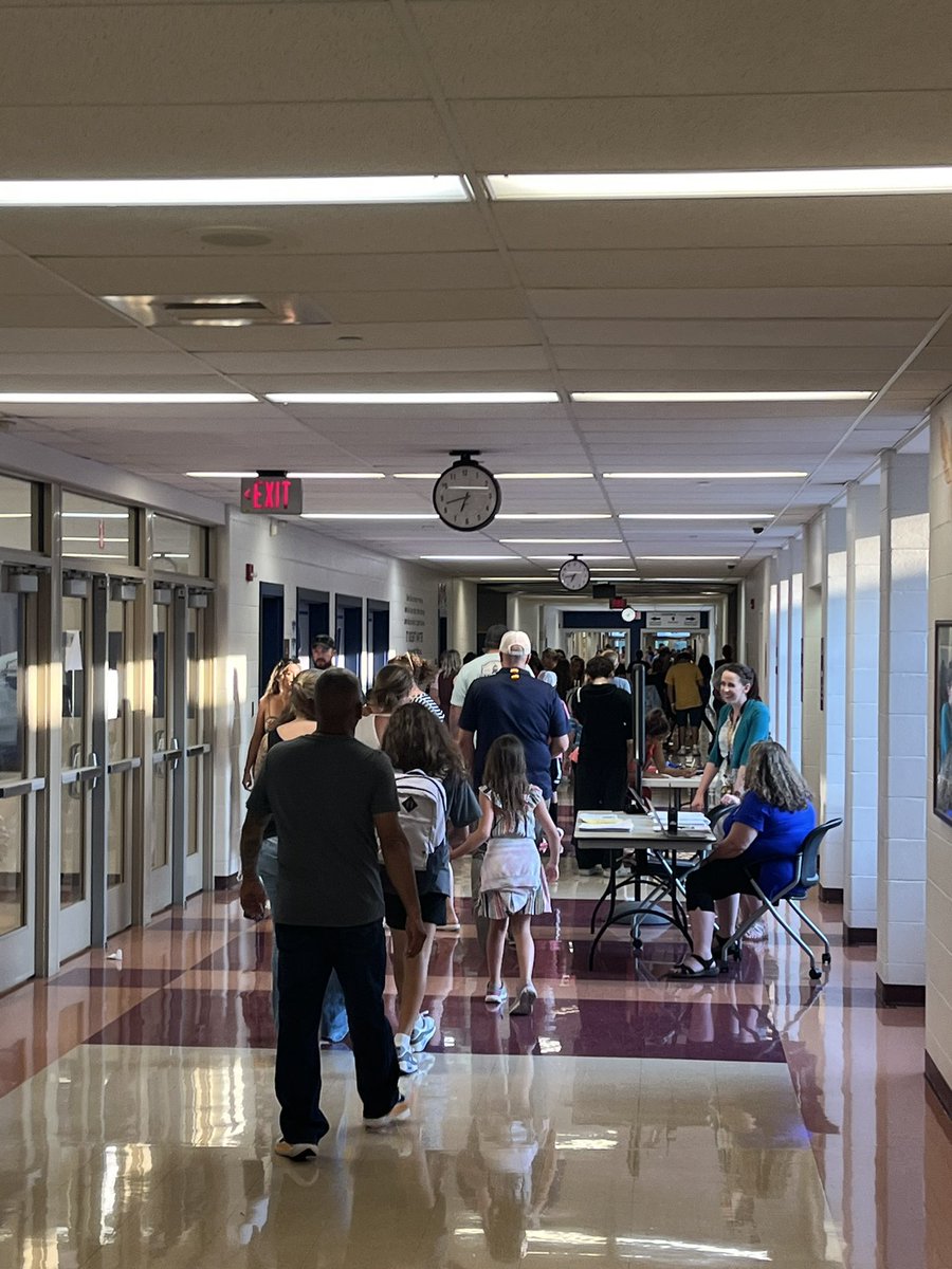 Clarkeedu1's tweet photo. ‘‘Twas the night before school starts and the CMS halls are a buzzing!!! Looking forward to a tremendous start of the school year tomorrow #cmsopenhouse #TwisterPride @This_Is_Mr_K @MrsFerrebee615 https://t.co/V4Ihih0OQ5