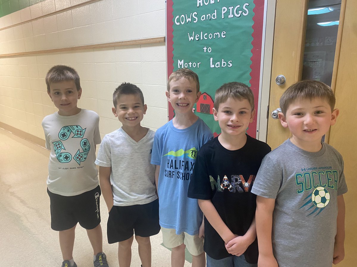 BoeFalcons's tweet photo. We had a great first day of school! We’ve missed our students! https://t.co/JTu0uLqhVX