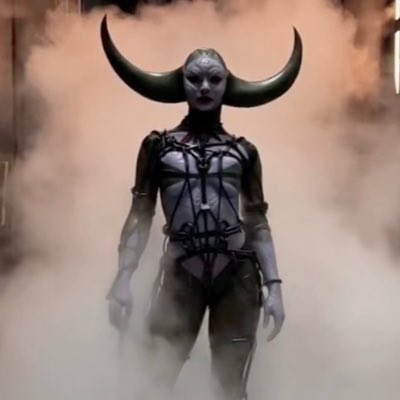 RebelMoontalk's tweet photo. #NewProfilePic https://t.co/I8F7R8InhC