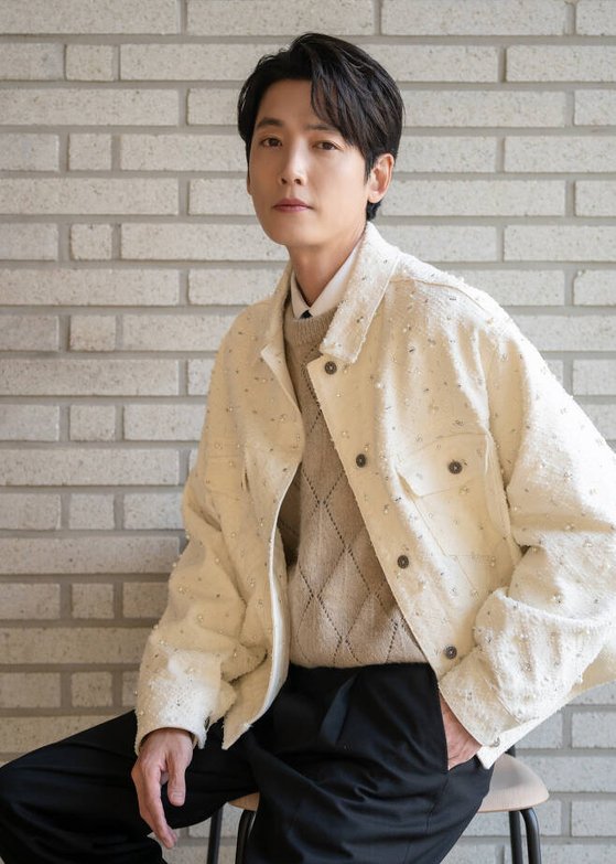 Arcana_31's tweet photo. [단독] 정경호, 임순례 감독 첫 시리즈 '노무사 노무진' 주인공

#정경호

🔗https://t.co/AXrVSMrXIw https://t.co/0ruikZbBPs
