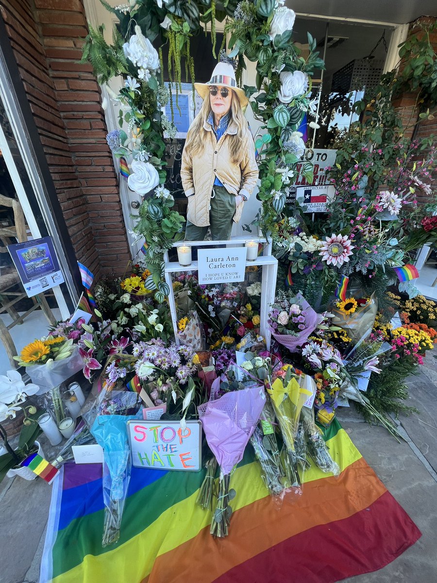AlexNBCLA's tweet photo. Someone just left this beautiful tribute to #LauraCarleton outside her Studio City store🥹💔

“I hope you know how loved you are” ❤️

A 27-year-old gunman killed Carleton Friday at her Lake Arrowhead store because he didn’t like the #prideflag she displayed in her storefront. https://t.co/ExLrzTttji