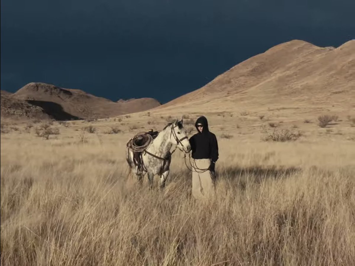 Esencia, Humbe (2023)