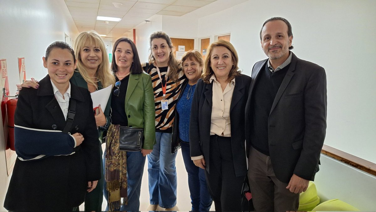 RossanaChahla's tweet photo. Siempre es una alegría aprobar estas iniciativas con un amplio consenso y en conjunto con la sociedad civil. 

Estuvieron la Asociación Argentina de Instrumentación Quirúrgica (AADI) y la Organización “IQ por Argentina“, que celebraron este avance que jerarquizará la profesión. https://t.co/Z1ftdr6RxZ