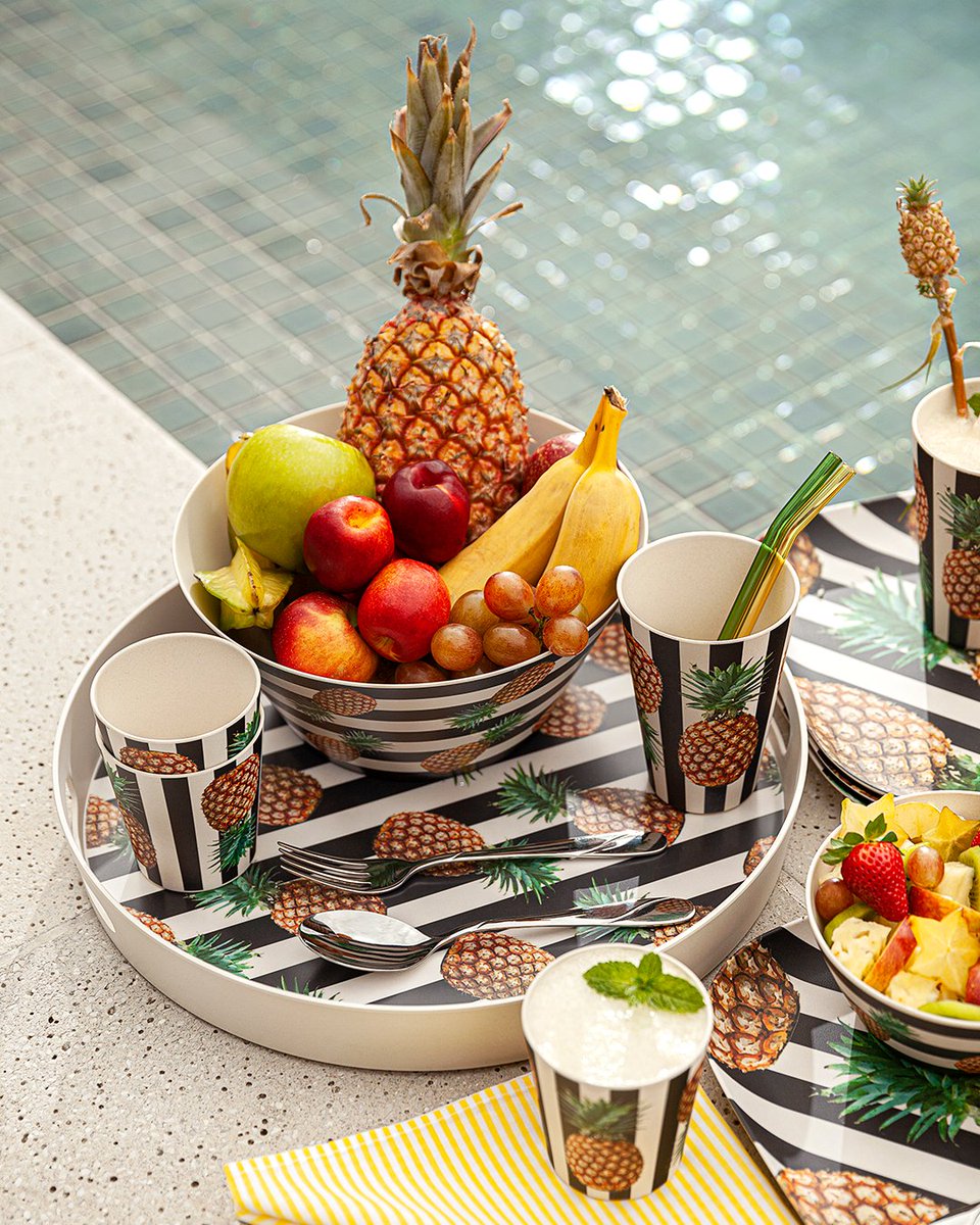 A cara do verão! ☀️ A linha Summer aproveita todas as vantagens da fibra de bambu, trazendo peças leves e práticas. Lindas e com um toque de beleza tropical, ela é perfeita para quem gosta de aproveitar ao ar livre!