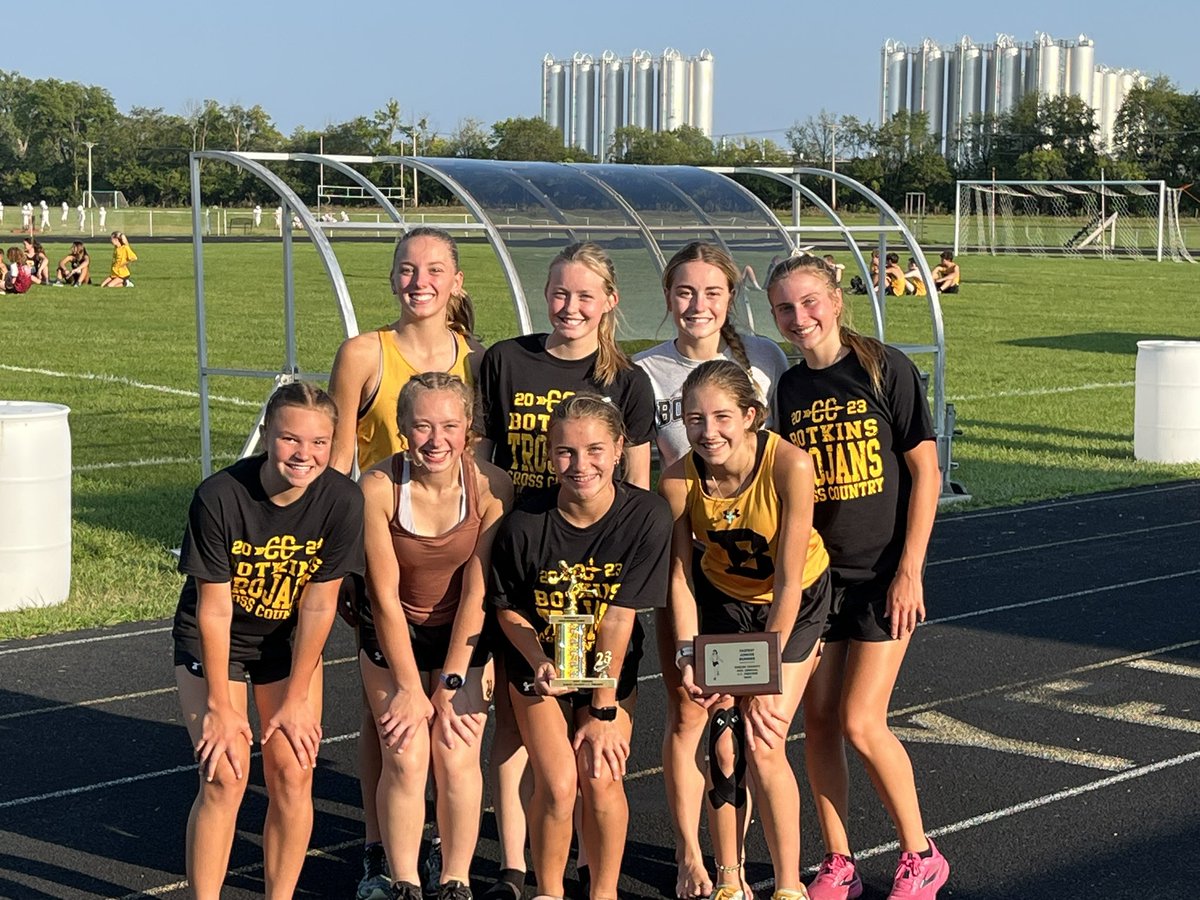 BotkinsCCTF's tweet photo. Great start to the season!  At the preview, the hs boys were 1st, the hs girls were 2nd, the jh boys were 2nd, and the jh girls were 4th! https://t.co/GQRkiEf1Aw