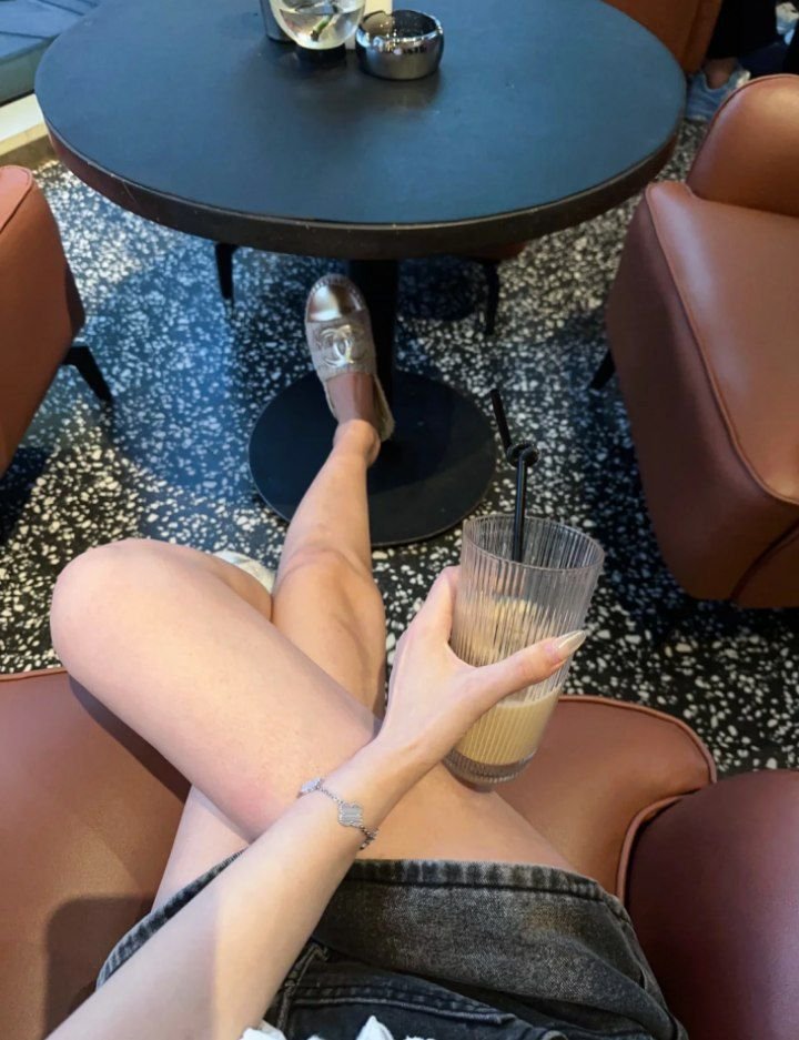 gresciia's tweet image. Nothing was supposed to belong to you, so it&apos;s okay to be a little sad when you lose it. Regret is the norm, okay