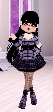 NikkoSolRH's tweet photo. New OC, no name for her yet but I am loving her. Just need more accessories for her soon.

#royalehigh #royalehighoutfit https://t.co/6D99dpP1QB