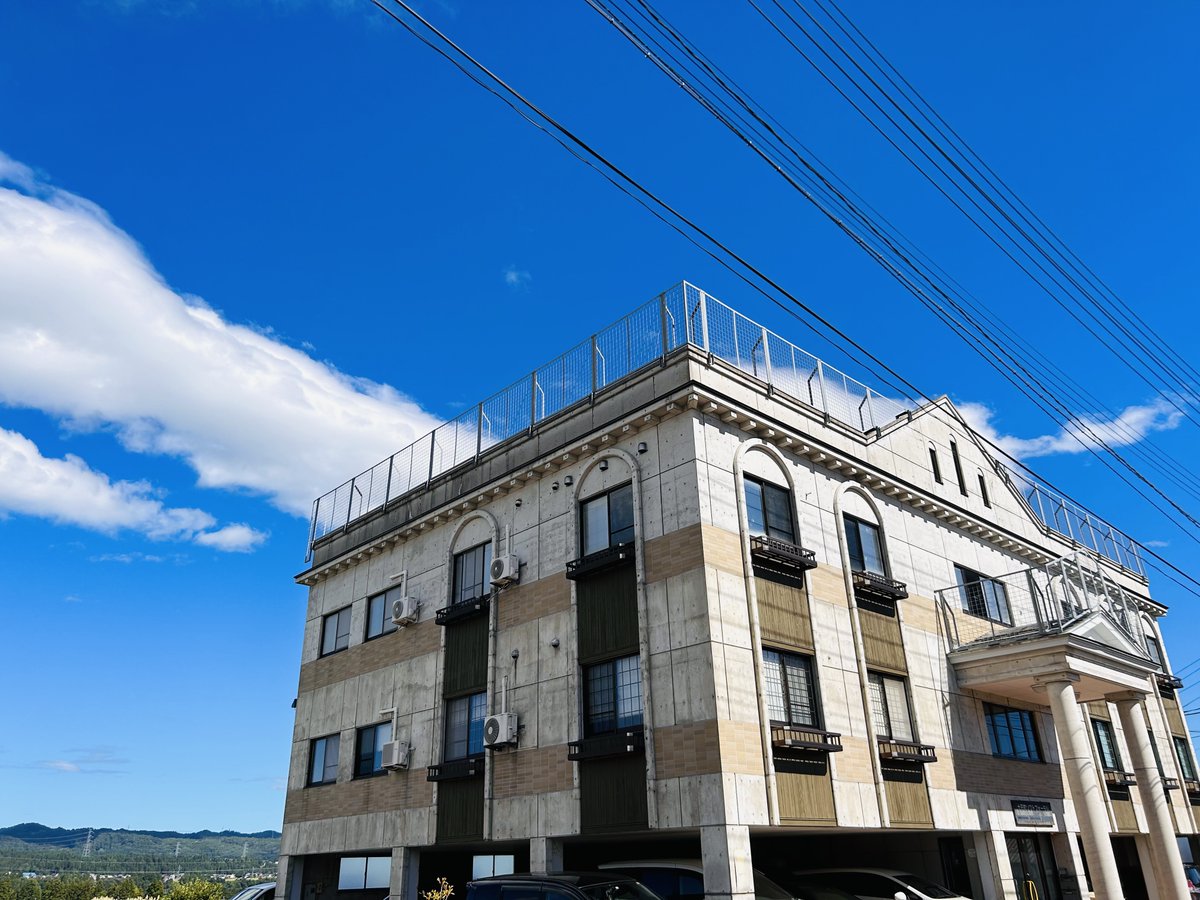 おはようございます！
今日の十日町市は晴れ☀

今日は空が青くて綺麗です！
さて今週末(8/25～27)は十日町おおまつりです。
4年ぶりに様々な催しが復活するとのことで
盛り上がりそうですね✨

#企業公式が毎日地元の天気を言い合う