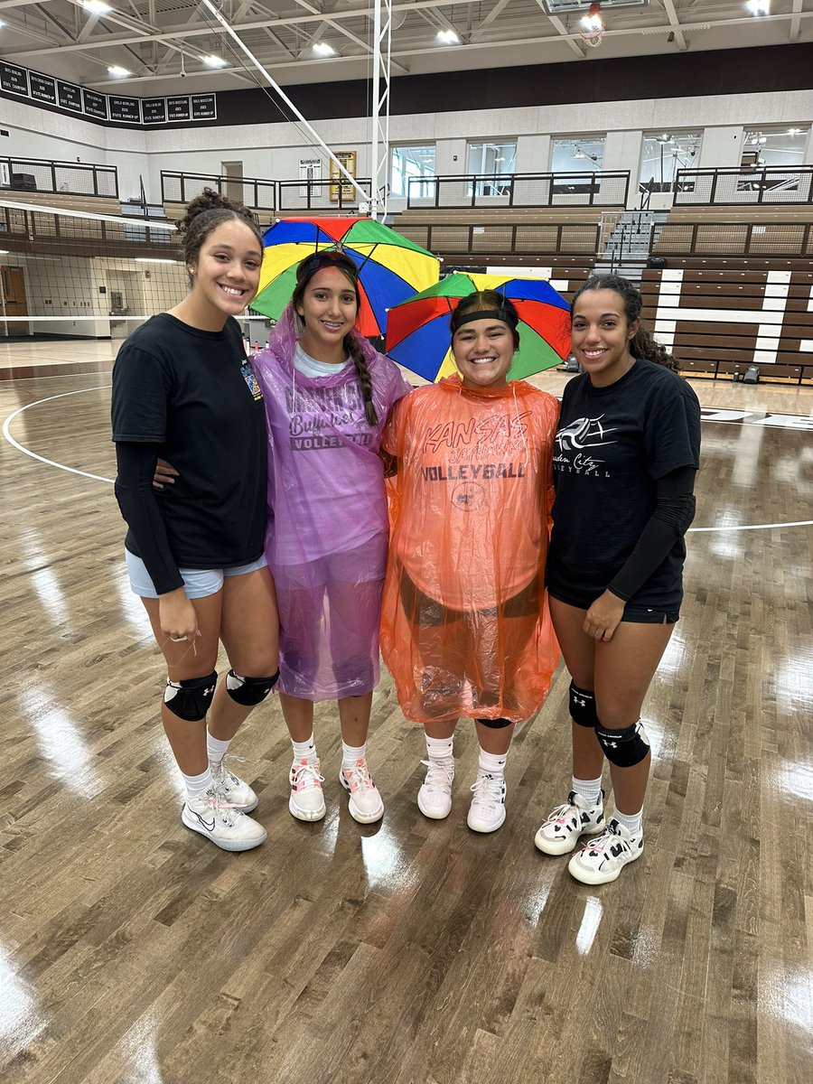 GCHS Volleyball tweet media