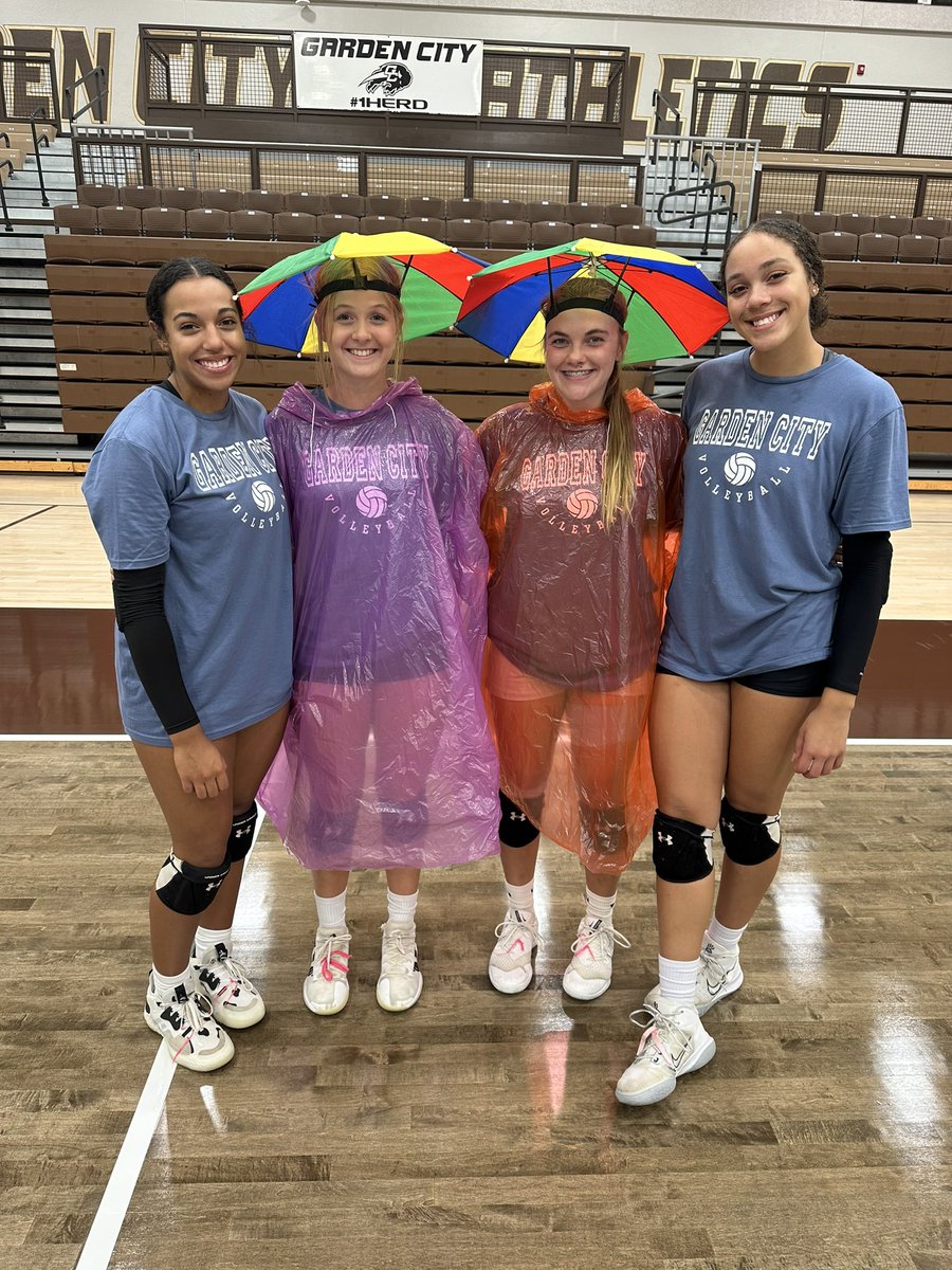 GCHS Volleyball tweet media