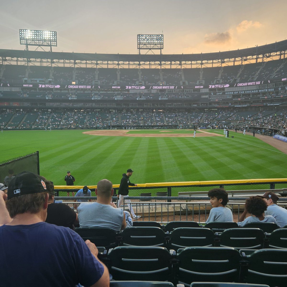 WorldatWork's tweet image. What&apos;s better than attending @WorldatWork #SalesComp23 in Chicago? Attending a #Chicago #WhiteSox game while attending Sales Comp&apos;23 in Chicago! #baseball #mlb #chicagowhitesox #sox #soxgameday #southside #guaranteedratefield #chitown