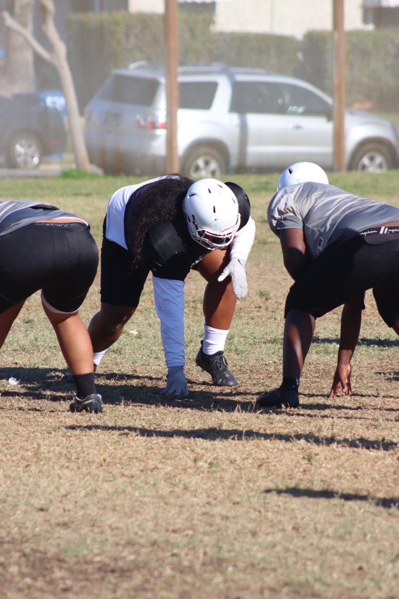 mtorressports's tweet photo. Got to chat with 2026 Inglewood (Calif.) DL James Fongupo (@JamesFangupo102)  about his sophomore season and his game. 6-4, 300 pounds and will only get better https://t.co/XZsLbE7gan