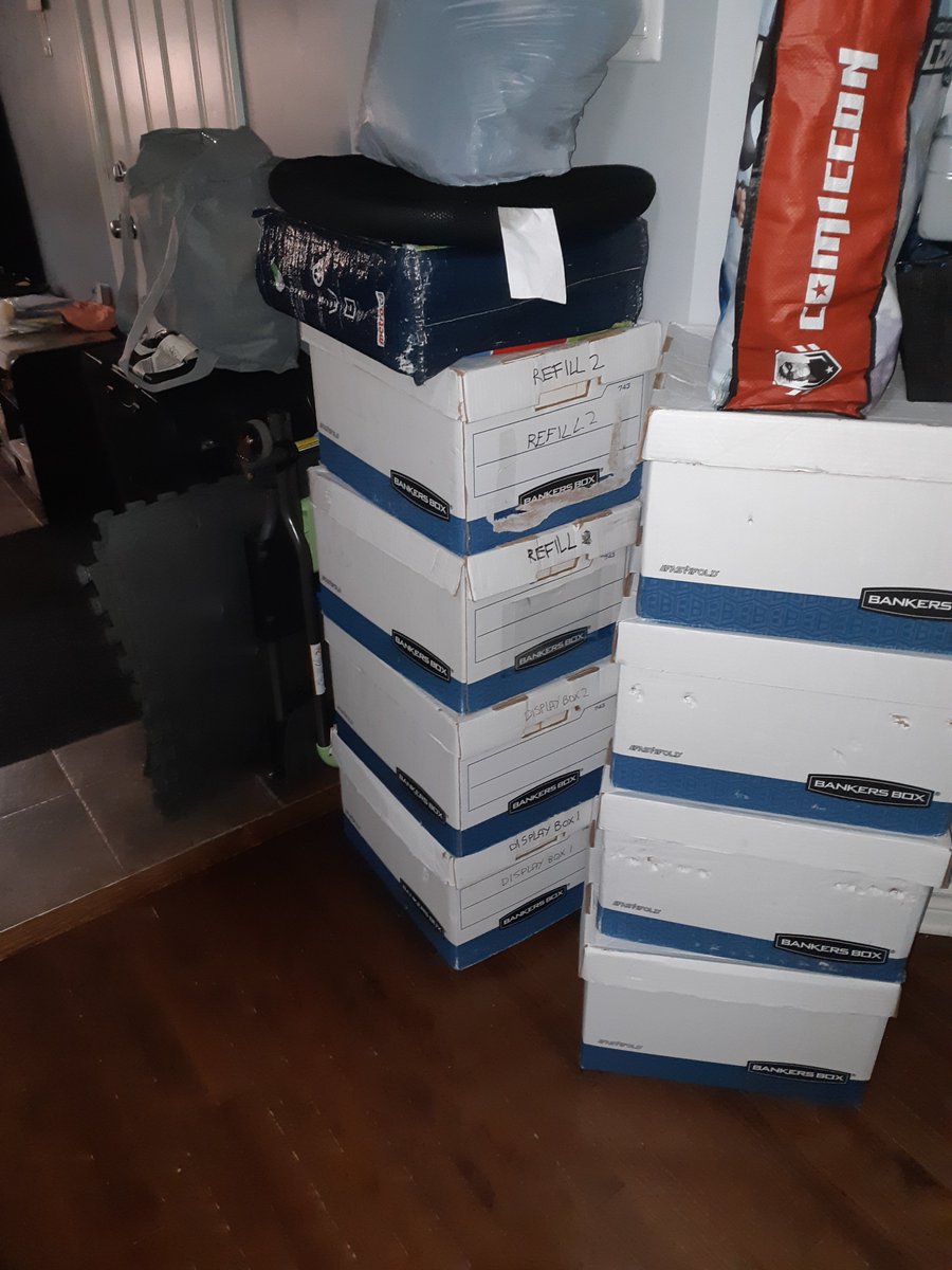 Going to #FanExpoCanada this August 24 to 27. You'll be there too, right?

Right?

*sniff*

Right?

Details at inagalaxyfarfarawry.com/appearances.php. Ticket details at fanexpohq.com/fanexpocanada/….