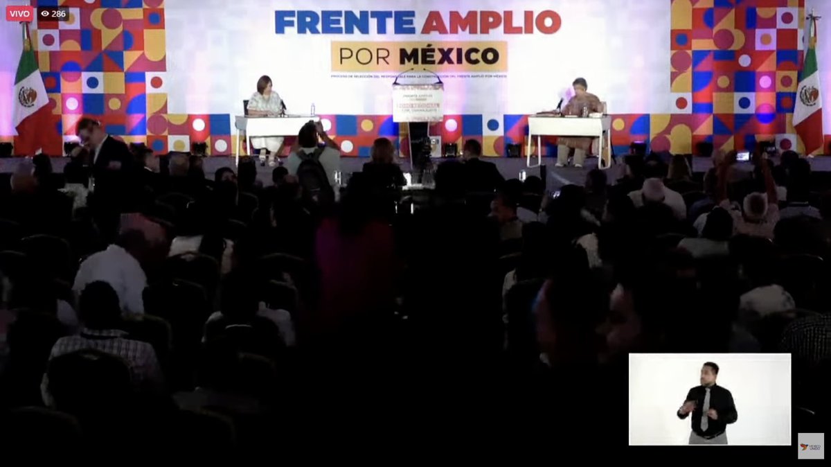 Ya empezó el Cuarto Debate del Frente Amplio por México 🔵🔴🟡, el primero en el que sólo participan <a href="/BeatrizPRangel_/">Apoyo Beatriz Paredes Rangel</a> y <a href="/XochitlGalvez/">Xóchitl Gálvez Ruiz</a>