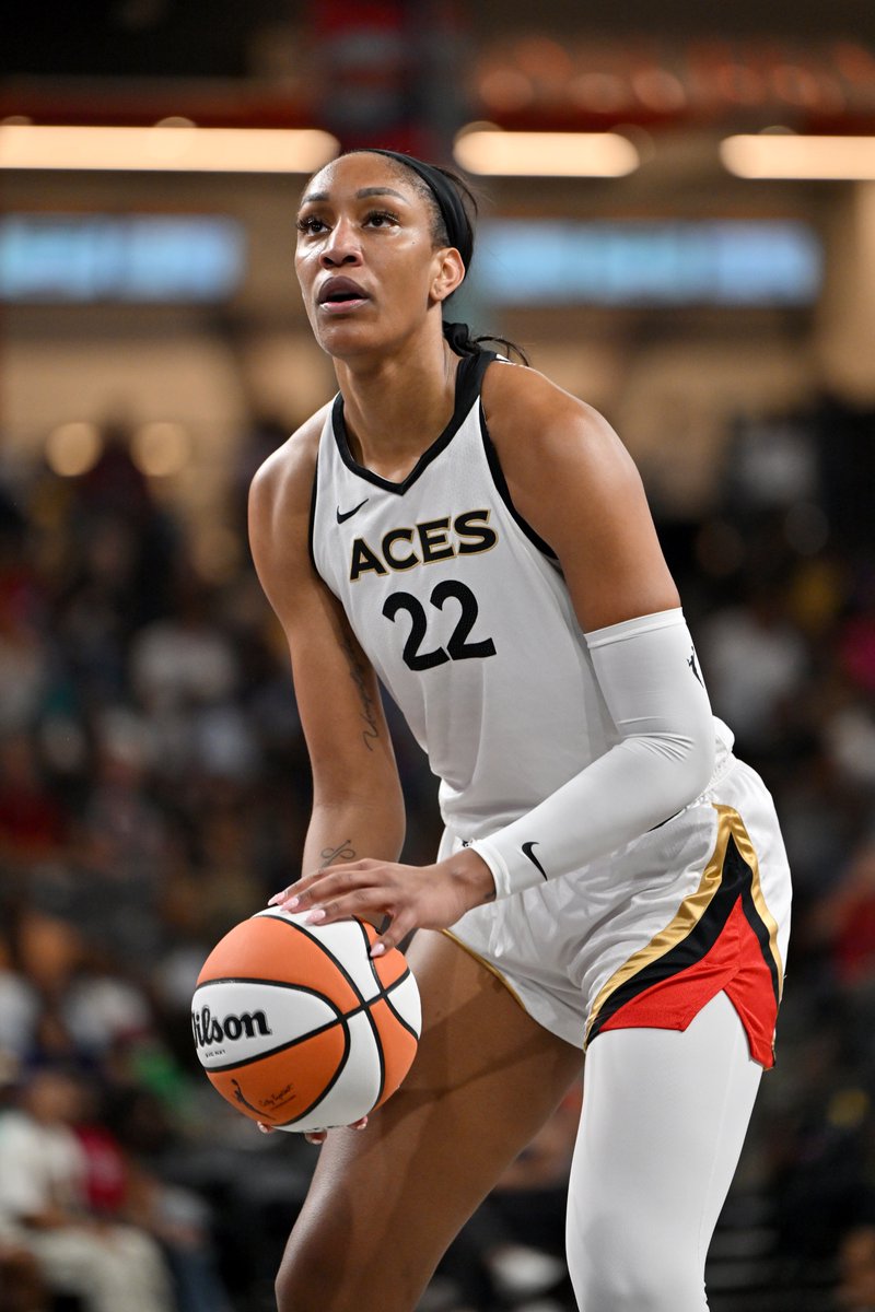 A'ja Wilson WENT OFF in Atlanta 😱 53 PTS (career-high) 7 REB 16-23 FG The third WNBA player with 50+ PTS 🔥